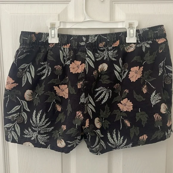 Patagonia Island Hemp Shorts - Picture 5 of 8